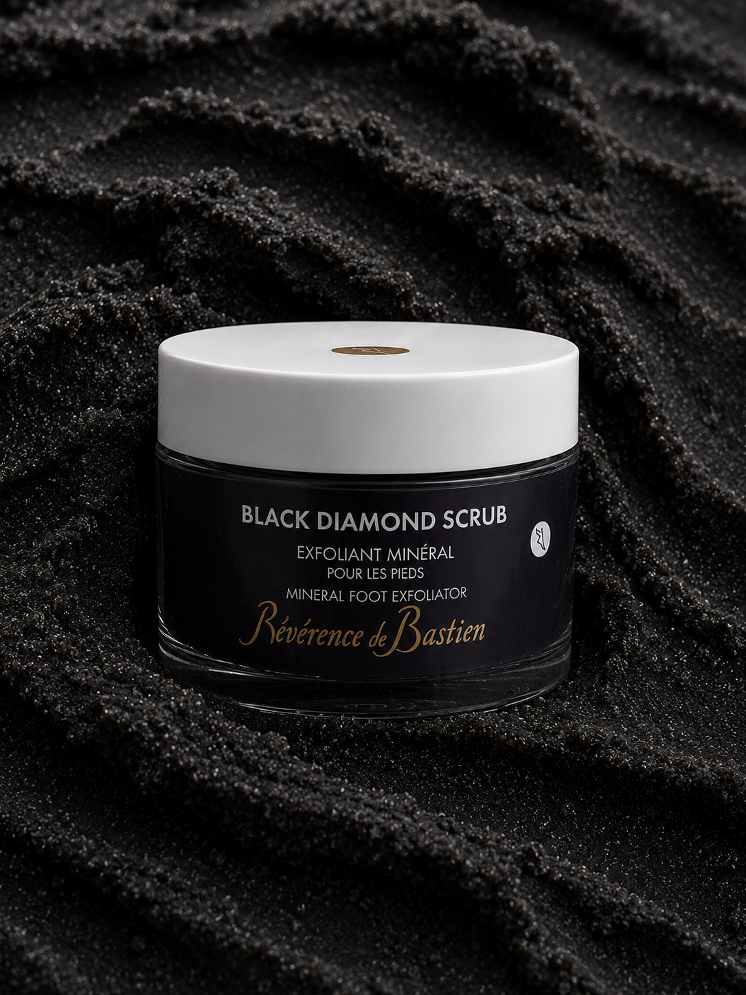 THE BLACK DIAMOND SCRUB - Mineral foot exfoliator